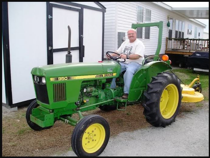 John Deere 950 Tractor Horsepower, Price, Specs, Review, Serial Numbers, Weight, Attachements, History & Pictures