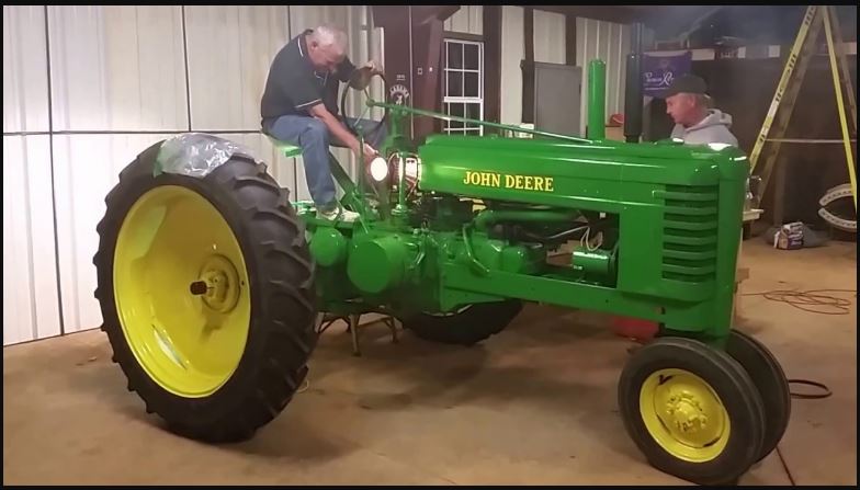 John Deere B Tractor Price, Specs, Review, Serial Numbers, Horsepower, Weight, Engine Oil Capacity, History & Pictures