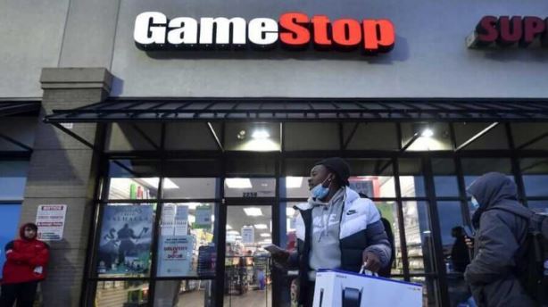 What Time Does Gamestop Open and Close